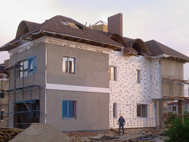 Студія євроремонту Квадрат +, Полтава: утеплення фасадів будівель та будинків